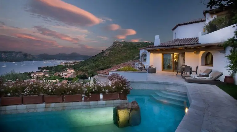 Villa del Golfo: Feeling At Home in Sardinia [Review]