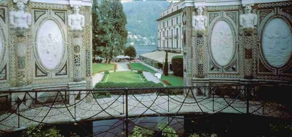 Italian Villas and Their Gardens